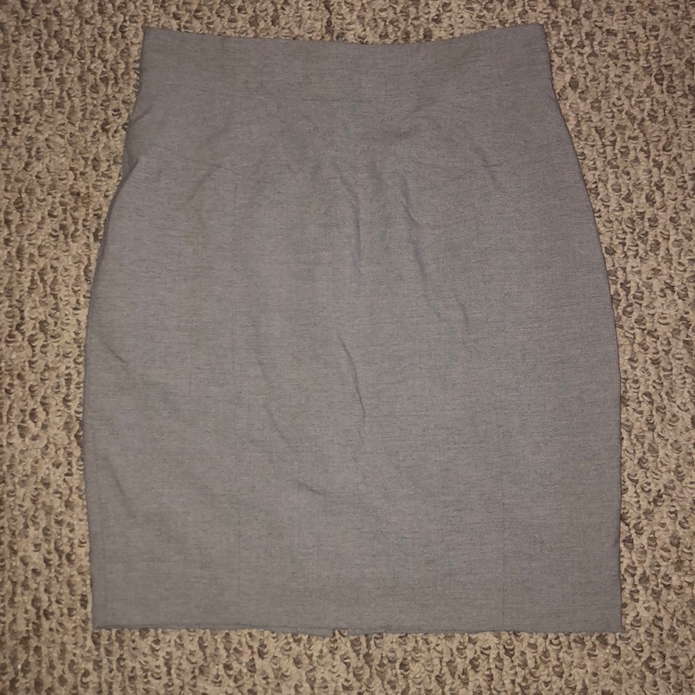 Gray pencil skirt